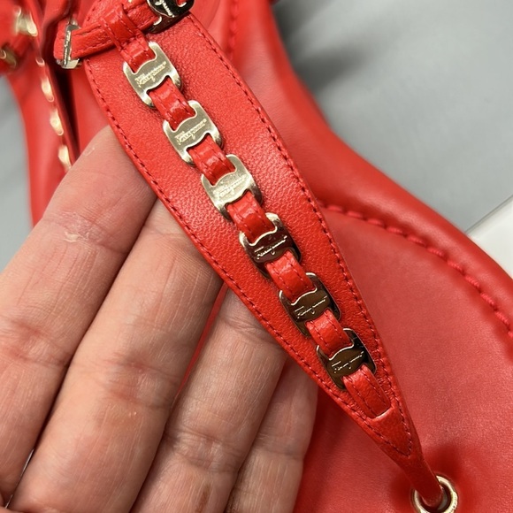 Salvatore Ferragamo Tahiti Napa Sprint sandals. NIOB 9 - Picture 9 of 10